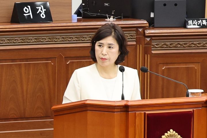 [창원=뉴시스] 강경국 기자 = 구점득 경남 창원시의원이 20일 열린 144회 정례회 제2차 본회의에서 시정질문을 하고 있다. (사진=창원시의회 제공). 2025.06.20. photo@newsis.com *재판매 및 DB 금지