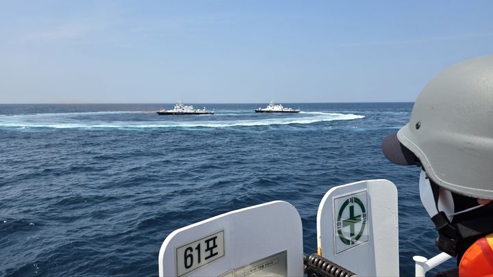 [동해=뉴시스] 동해해경이 묵호항에서 대테러 방어 훈련을 실시하고 있다.(사진=동해해경 제공)photo@newsis,com *재판매 및 DB 금지