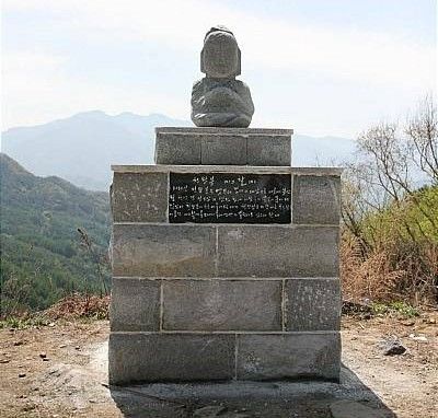 [함양=뉴시스] 경남 함양군 지리산조망공원에 지리산 '마고할미상' (사진=함양군 제공) 2025. 06. 21. photo@newsis.com *재판매 및 DB 금지