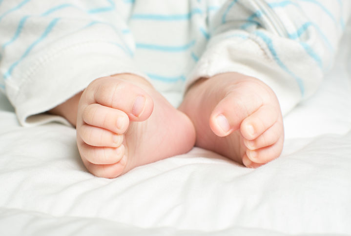 출생통보제 1년6개월…35만명 이름 찾았지만 '공백' 여전[병원밖 유령아동①]