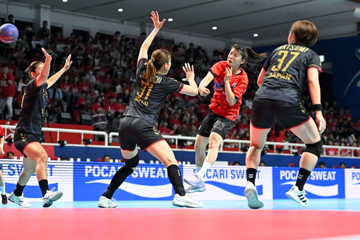 [서울=뉴시스] 2025 핸드볼 국가대표 한일 정기전 여자부 경기 장면. (사진=대한핸드볼협회 제공) *재판매 및 DB 금지