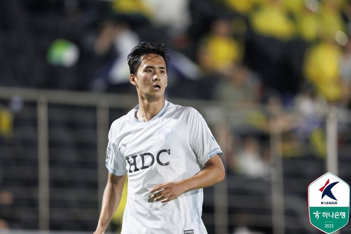 [서울=뉴시스] 프로축구 K리그2 부산아이파크의 홍욱현. (사진=한국프로축구연맹 제공) *재판매 및 DB 금지