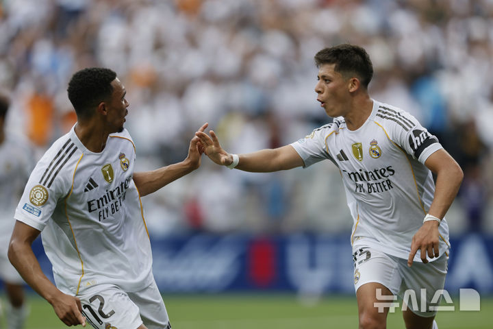 [샬럿=AP/뉴시스]레알 마드리드, 파추카에 3-1 완승. 2025.06.22.