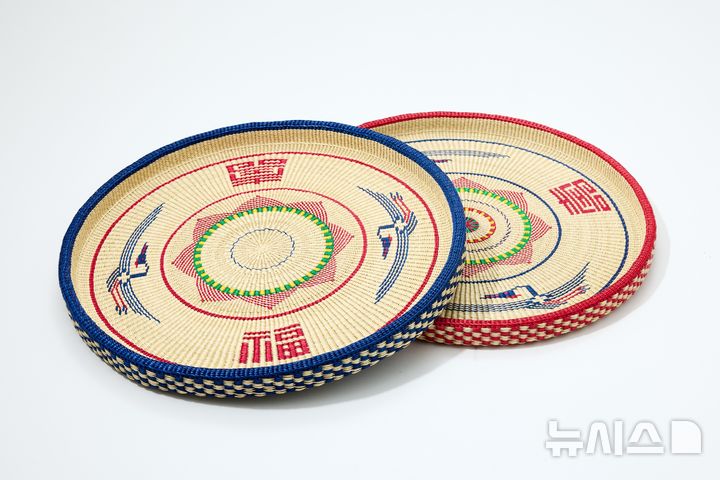 [인천=뉴시스] 박순덕 작가의 '학무늬 맷방석'. (사진=인천TP 제공) 2025.06.23. photo@newsis.com