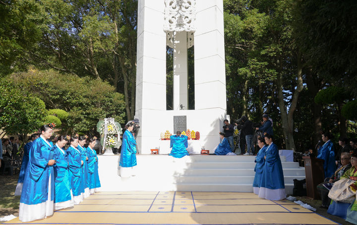 [제주=뉴시스] 나눔을 실천한 김만덕의 정신을 기리는 만덕제. (사진=제주도 제공) photo@newsis.com *재판매 및 DB 금지