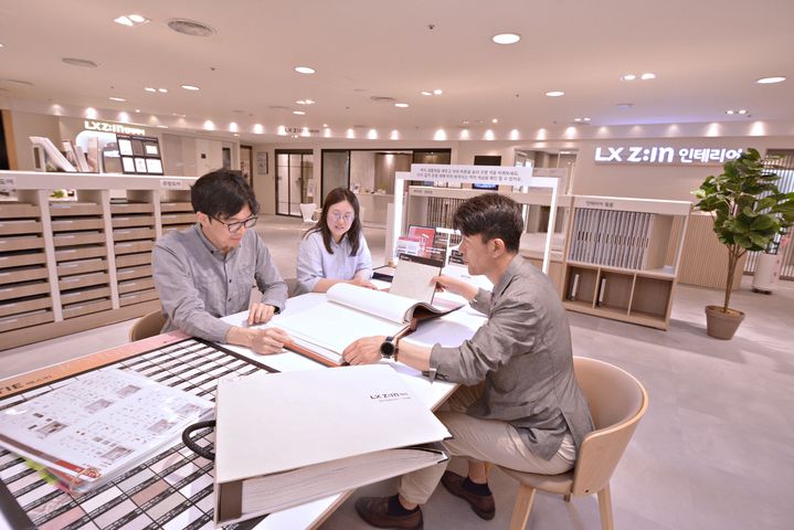 [대구=뉴시스] 대백프라자는 대규모 인테리어 토탈전시장인 'LX Z:IN 인테리어' 매장이 오픈했다. (사진 = 대구백화점 제공) 2025.06.23. photo@newsis.com *재판매 및 DB 금지