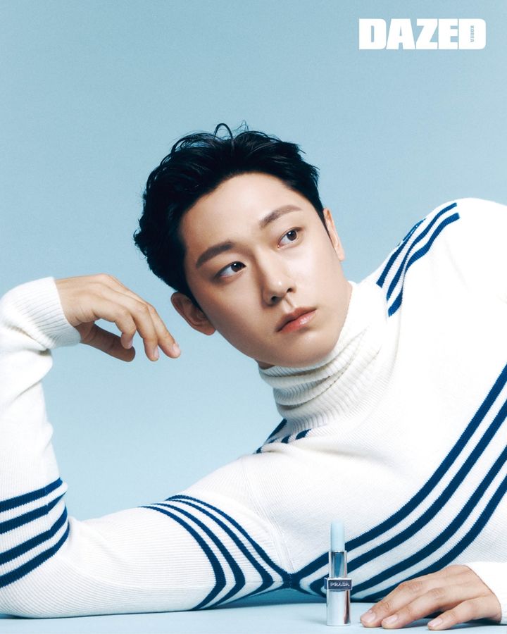 [서울=뉴시스] 패션 매거진 '데이즈드(DAZED)'는 이도현과 함께한 7월호 커버 및 화보를 공개했다. (사진=데이즈드 제공) 2025.06.23. photo@newsis.com *재판매 및 DB 금지