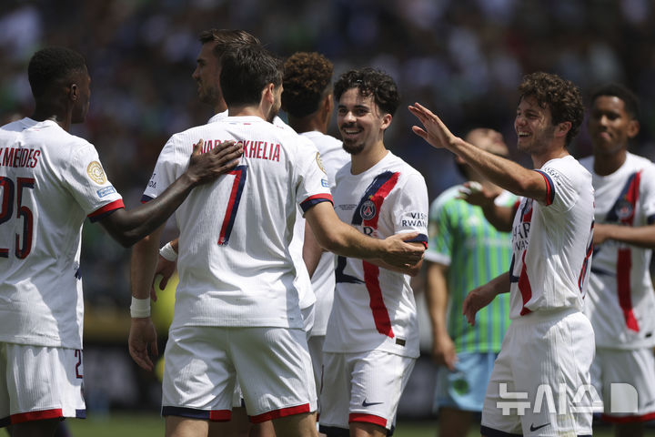 [시애틀=AP/뉴시스]이강인 결장한 PSG, 클럽월드컵 16강행. 2025.06.23.