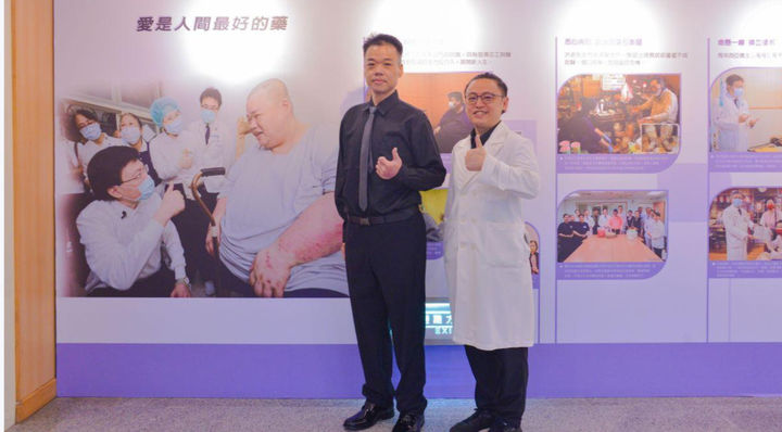 [서울=뉴시스] 대만 타이베이에 거주하는 우(45)씨는 지역 의료진의 도움으로 5년 동안 200kg을 감량했다. 이달 초 몸무게는 80kg이었다. (사진=중톈신문망 캡처) 2025.06.24 *재판매 및 DB 금지