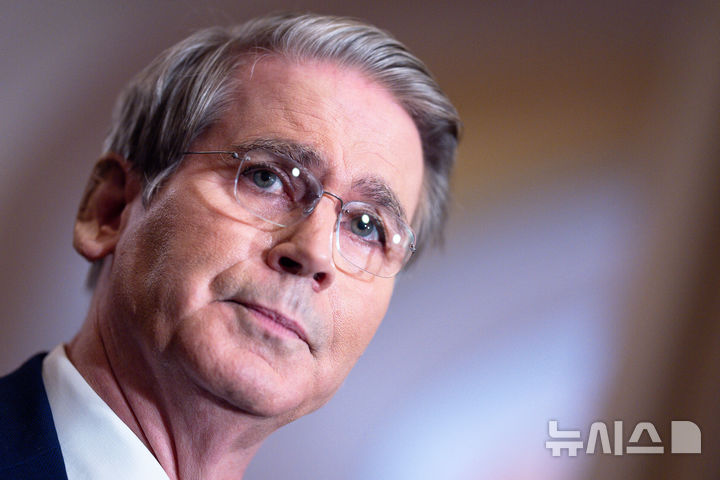 "위법 관세 즉시 환급하라" 美상원 민주, 재무장관에 서한