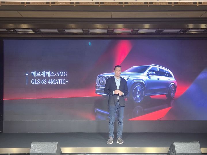 [제주=뉴시스] 마티아스 바이틀 벤츠코리아 대표가 23일 제주에서 신차 출시 계획을 발표하고 있다. (사진=이창훈 기자) 2025.06.25 photo@newsis.com *재판매 및 DB 금지 *재판매 및 DB 금지