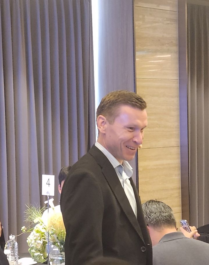 [제주=뉴시스] 마티아스 바이틀 벤츠코리아 대표가 23일 제주에서 열린 시승 행사 드림 라이드에 참석한 모습. (사진=이창훈 기자) 2025.06.25 photo@newsis.com *재판매 및 DB 금지 *재판매 및 DB 금지