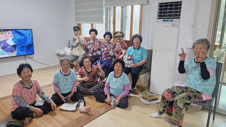 [산청=뉴시스] 경남 산청군 집중 방문 건강관리 서비스. (사진=산청군 제공) 2025.06.25. photo@newsis.com *재판매 및 DB 금지