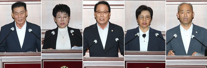 [정읍=뉴시스]25일 열린 정읍시의회의 제304회 제1차 정례회 제3차 본회의, 왼쪽부터 고경윤 의원, 송기순 의원, 최재기 의원, 서향경 의원, 김석환 의원이 '5분 자유발언'을 하고 있다. *재판매 및 DB 금지