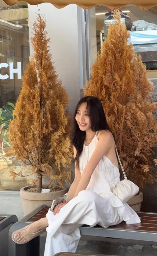 [서울=뉴시스] 이솔이. (사진=이솔이 인스타그램 캡처) 2025.06.25. photo@newsis.com  *재판매 및 DB 금지