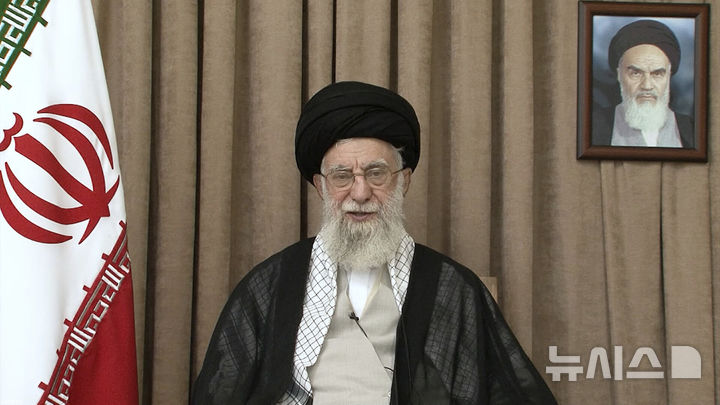 이란 하메네이, 긴급 연설서 전국 휩쓴 시위대 비난(1보)