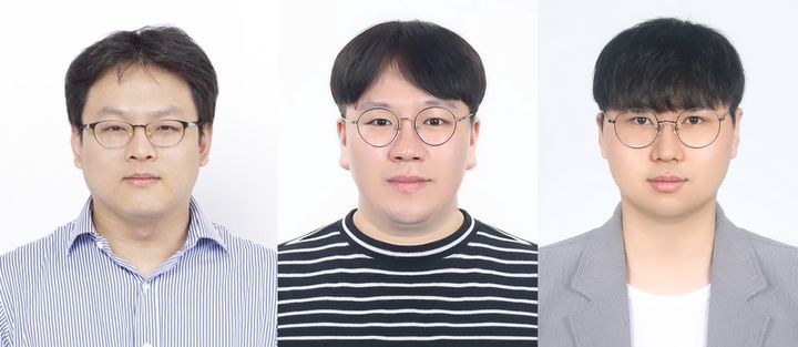 [울산=뉴시스] 울산과학기술원(UNIST) 연구진 류정기 교수(왼쪽부터), 김현우 박사(제1저자), 박수환 연구원. (사진=UNIST 제공) 2025.06.26. photo@newsis.com *재판매 및 DB 금지