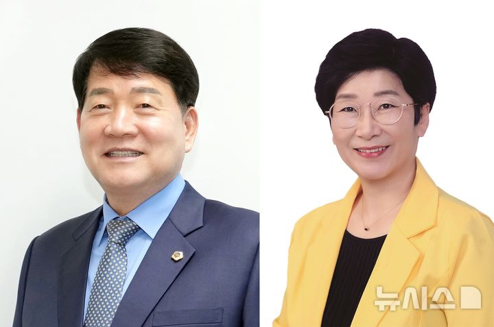 [전주=뉴시스] 왼쪽부터 전북특별자치도의회 제12대 제4기 윤리특별위원회 강동화 위원장, 오현숙 부위원장. *재판매 및 DB 금지