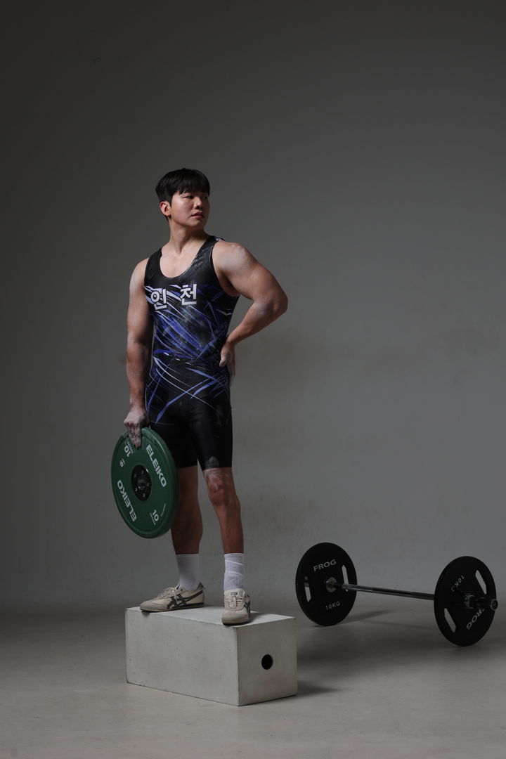 [서울=뉴시스] 장애인 역도 선수 양세욱. (사진 = 프레인스포츠 제공) *재판매 및 DB 금지