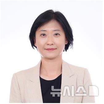 [서울=뉴시스]이스란 보건복지부 제1차관 (사진=대통령실 제공)