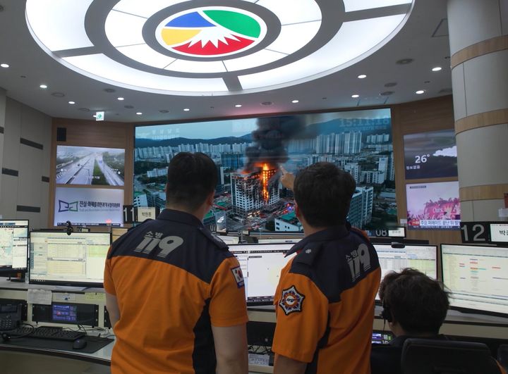 [창원=뉴시스] 경남도소방본부 'AI(인공지능) 융합 재난현장영상 통합플랫폼' 예상 이미지. (사진=경남소방본부 제공) 2025.06.26. photo@newsis.com *재판매 및 DB 금지