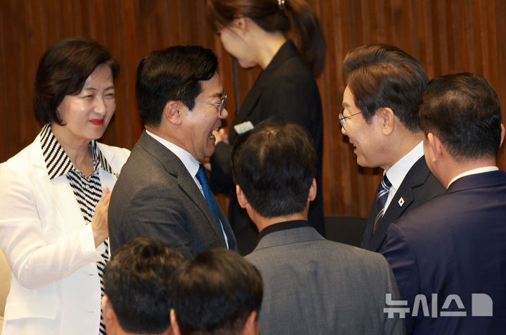 李대통령, '박찬대 원내지도부'와 만찬…박찬대 "시장합니다" 농담도