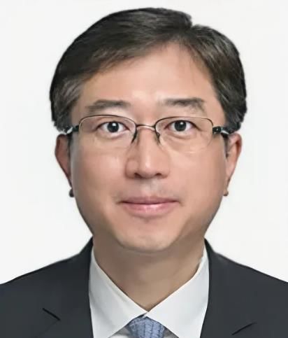 [서울=뉴시스] 이재명 대통령이 26일 헌법재판소장, 헌법재판관, 국세청장 후보자를 지명했다. 대통령실은 헌법재판관 후보자에 오영준 서울고등법원 부장판사를 지명했다고 밝혔다. (사진=대통령실 제공) 2025.06.26. photo@newsis.com *재판매 및 DB 금지