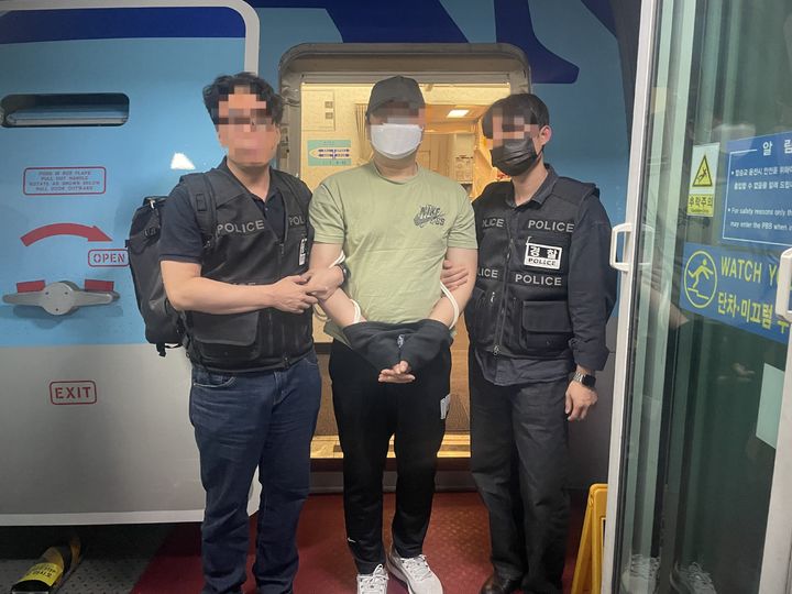 "끝까지 쫓는다"…필리핀으로 도망간 도박·횡령범 동시송환