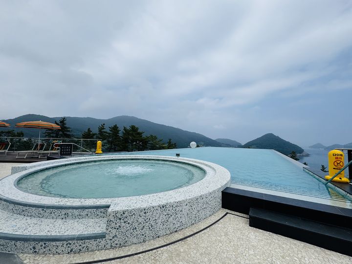 [남해=뉴시스] 쏠비치 남해 인피니티풀. (사진=뉴시스) photo@newsis.com&nbsp; *재판매 및 DB 금지