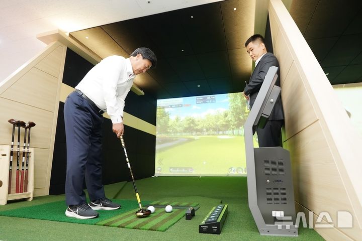 [경기광주=뉴시스] 광주시가 처음으로 조성한 실내 스크린파크골프장을 8월 5일부터 운영한다 (사진=광주시 제공) 2025.06.27.photo@newsis.com 