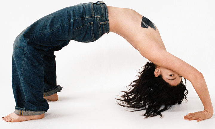 [서울=뉴시스] 로드(Lorde). (사진 = Thistle Brown·유니버설뮤직 제공) 2025.06.27. photo@newsis.com *재판매 및 DB 금지