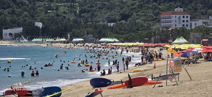 [울산=뉴시스] 울산 울주군 진하해수욕장 전경. (사진=울산 울주군 제공) photo@newsis.com *재판매 및 DB 금지