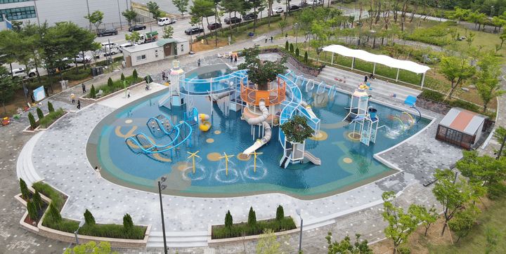 '첨벙첨벙' 오송도 개장, 청주 공원 물놀이장 7곳으로 