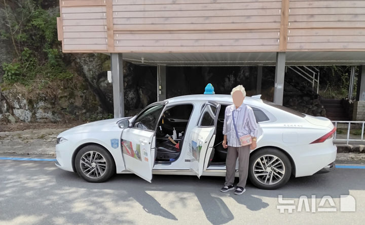 [곡성=뉴시스] 전남 곡성군 수요응답형 마을택시 운행. (사진=곡성군청 제공·뉴시스 DB). photo@newsis.com *재판매 및 DB 금지