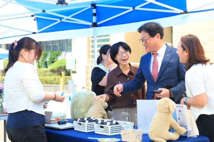 [대구=뉴시스] 대구시 수성구는 2025 수성구 사회적경제 특별판매전을 개최했다. (사진 = 대구시 수성구 제공) 2025.06.29. photo@newsis.com *재판매 및 DB 금지