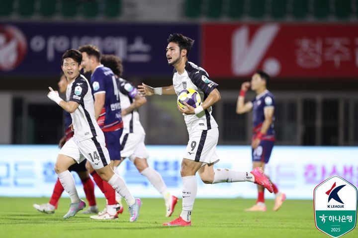 [서울=뉴시스] 프로축구 K리그2 전남 드래곤즈의 하남. (사진=한국프로축구연맹 제공)