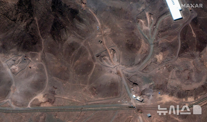 [포르도=AP/뉴시스] 막사르 테크놀로지스가 지난달 29일(현지 시간) 촬영한 이란 포르도 핵 시설 모습. 2025.07.01.