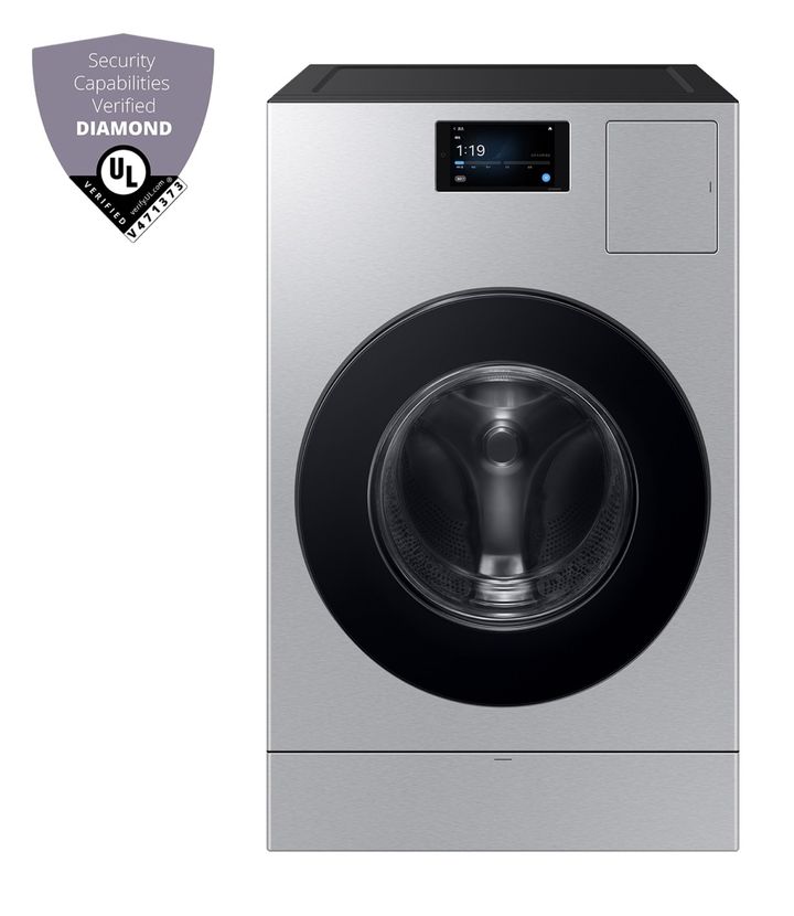 [서울=뉴시스]삼성전자 2025년형 '비스포크 AI 콤보' 일체형 세탁건조기가 글로벌 인증기관인 'UL 솔루션즈'가 주관하는 사물인터넷(IoT) 보안 평가에서 최고 등급인 '다이아몬드' 등급을 획득했다. (사진 = 삼성전자) 2025.06.30. photo@newsis.com&nbsp;&nbsp; *재판매 및 DB 금지