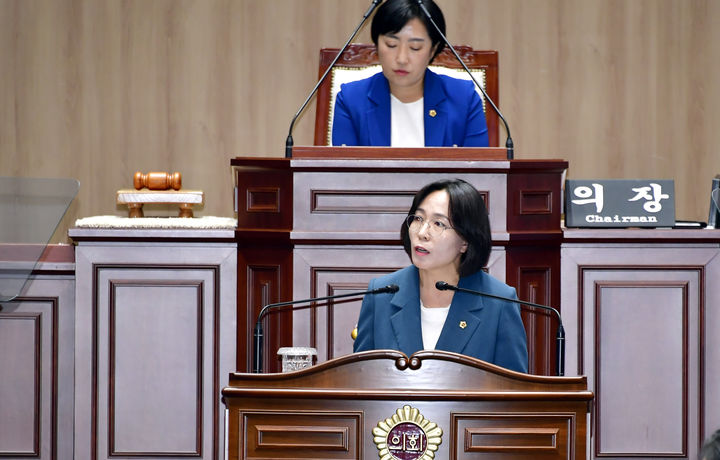 [광주=뉴시스] 광주시의회 본회의장에서 질의하는 이귀순 의원. (사진=시의회 제공) photo@newsis.com *재판매 및 DB 금지