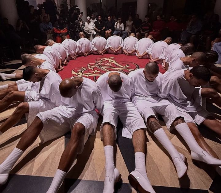 [서울=뉴시스] 나이브 부켈레 엘살바도르 대통령이 자국 테콜루카 테러범수용센터(CECOT·세코트)에 수감된 갱단원들을 프랑스에 보내겠다고 위협하고 나섰다. (사진=@ElNacionalWeb 엑스 캡처) 2025.06.30 *재판매 및 DB 금지