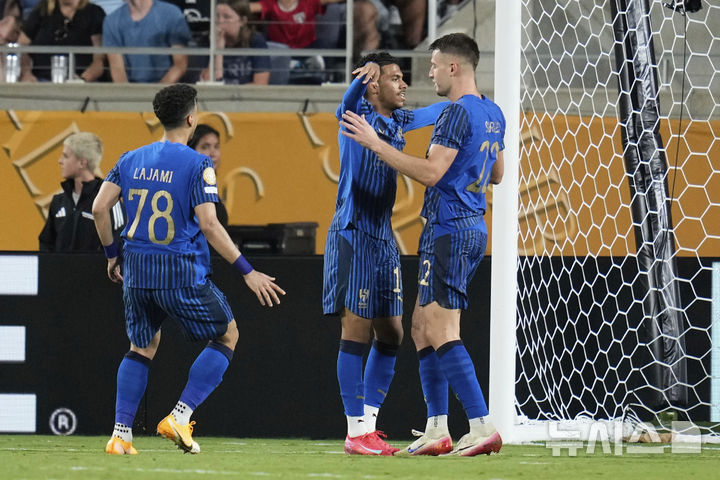 [올랜도=AP/뉴시스] 사우디아라비아 프로축구 프로페셔널리그 알힐랄의 마르쿠스 레오나르두. 2025.06.30.