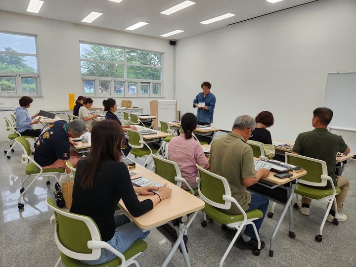 [산청=뉴시스] 산청군 평생학습센터 수채화 (사진=산청군 제공) 2025. 07. 01. photo@newsis.com *재판매 및 DB 금지