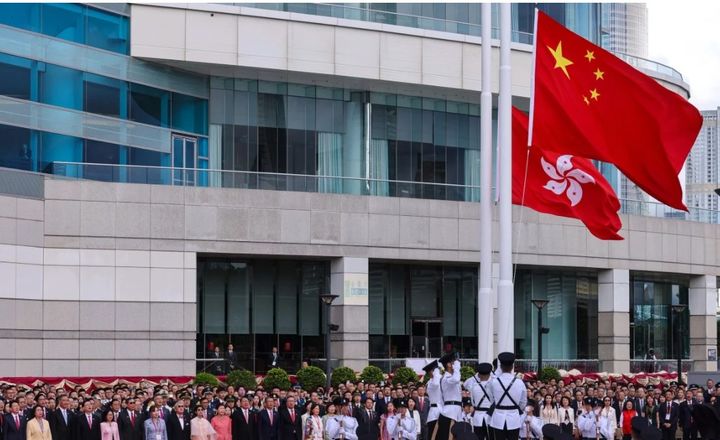1일 홍콩섬에서 홍콩반환 28주년 기념식이 열리고 있다. (출처: SCMP) 2025.07.01. *재판매 및 DB 금지