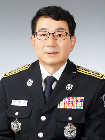 [강릉=뉴시스] 제34대 이상현 강릉소방서장.(사진=강릉소방서)photo@newsis.com *재판매 및 DB 금지