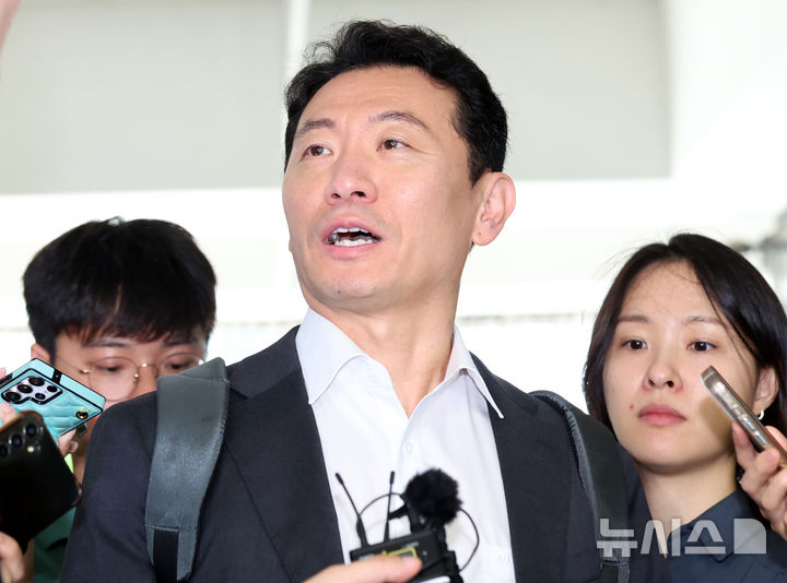 [서울=뉴시스] 이영환 기자 = '통일교 편파 수사 의혹'을 받는 김건희 특검팀(특별검사 민중기)의 박상진 전 특검보가 19일 고위공직자범죄수사처(공수처)에서 참고인 조사를 받기로 했으나 출석을 예고한 언론 보도를 이유로 불출석했다. 사진은 박 전 특검보. 2026.04.19. 20hwan@newsis.com