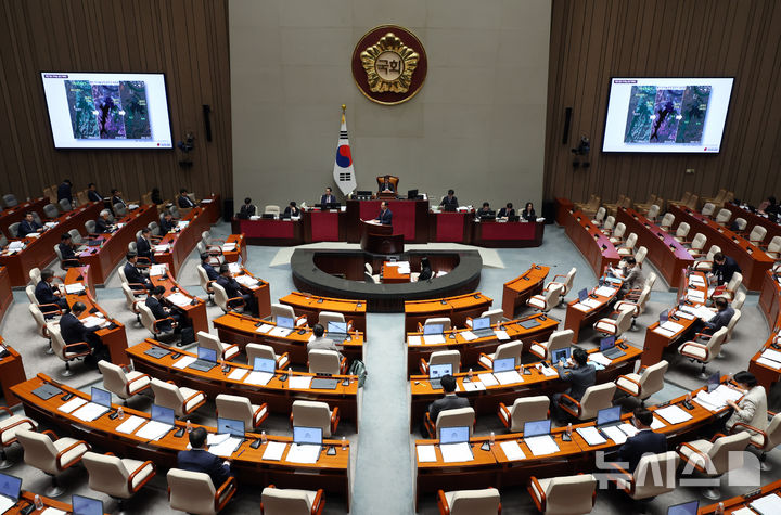 [서울=뉴시스] 고승민 기자 = 1일 서울 여의도 국회에서 열린 제426회 국회(임시회) 예산결산특별위원회 제2차 전체회의 종합정책질의에서 임종득 국민의힘 의원이 질의를 하고 있다. 2025.07.01. kkssmm99@newsis.com