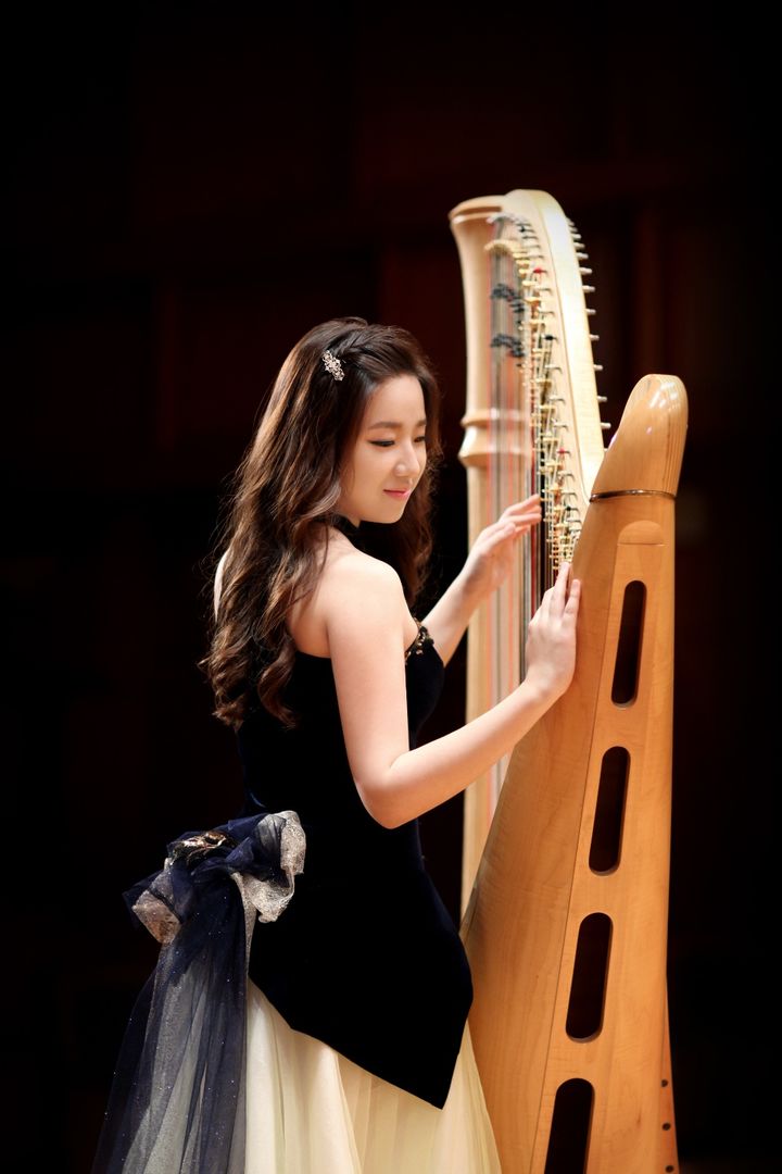 [서울=뉴시스] 하피스트 이우진. (사진=금호문화재단 제공) 2025.07.02. photo@newsis.com *재판매 및 DB 금지