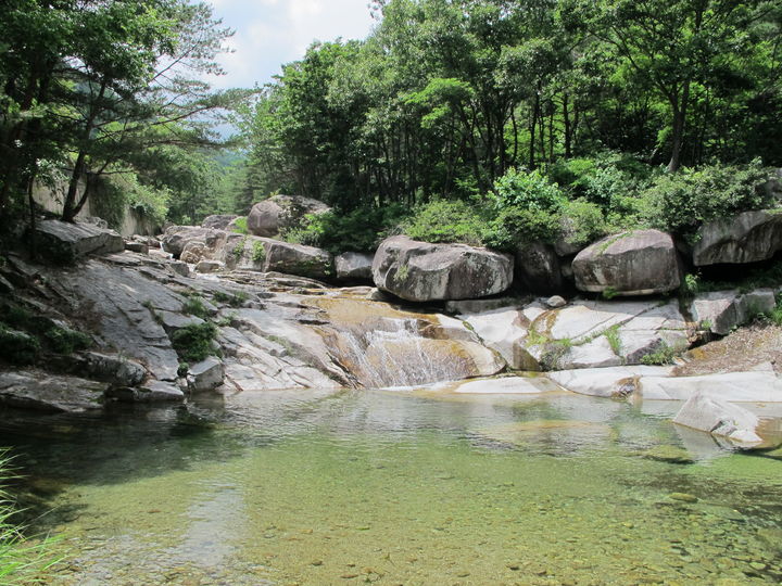 [대전=뉴시스] 금원산자연휴양림 선녀담.(사진=산림청 제공) *재판매 및 DB 금지