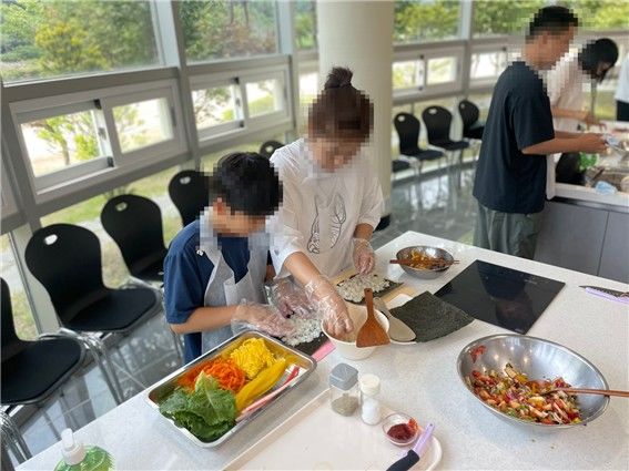 1차 미식 산림치유 캠프 소방본부 직원·가족 모습. *재판매 및 DB 금지