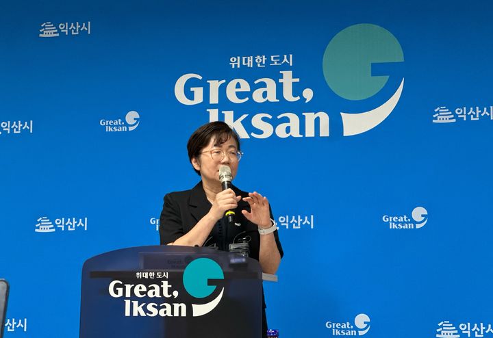 브리핑하는 나은정 익산시 상하수도사업단장 (사진=익산시 제공) *재판매 및 DB 금지